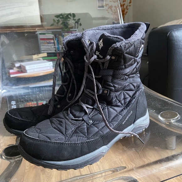 columbia women’s waterproof winter boots - Picture 3 of 5
